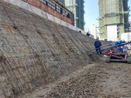 迎江建筑边坡支护